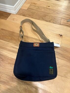 NWT Dooney & Bourke Crossbody
